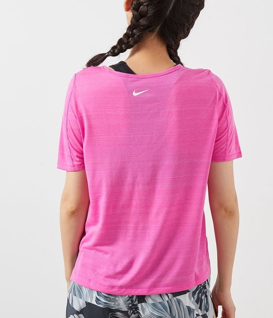 Nergy Nike ナイキ アイコン クラッシュ ショートスリーブ ランニングトップ ウィメンズ トップス Tシャツ カットソー 通販 J Adore Jun Online