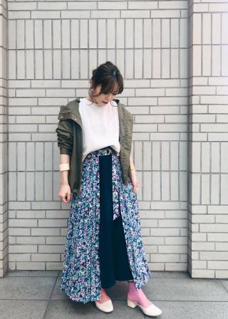 Admiral フラワープリント スカート・トップスセット Admiral フラワープリント Tシャツ スカート セット 2025年