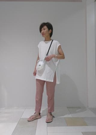 新品タグ付 ADAM ET ROPE オックスセンタープレスパンツ ライト