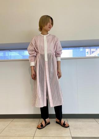 ADAM ET ROPÉ FEMME(アダム エ ロペ ファム) / センタープレス