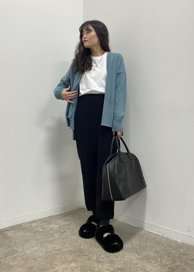 坂田 奈菜子 Staff Outfit Adam Et Rope アダムエロペ