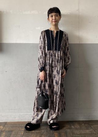 ヌキテパMODAL SATIN ETHNIC PRINT DRESSワンピース ヌキテパMODAL SATIN ETHNIC PRINT DRESSワンピース
