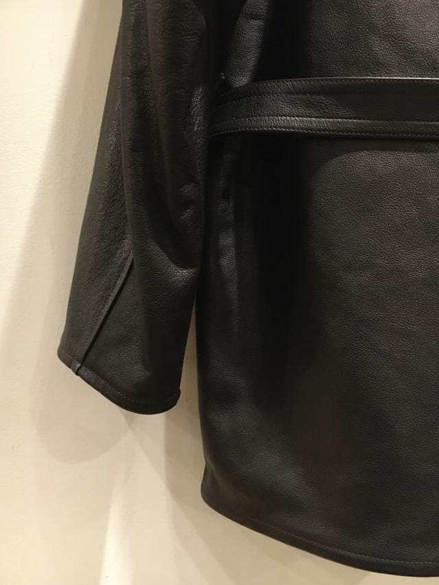 COMOLI レザーショールカラーコート / 新田 / ADAM ET ROPÉ FEMME ｜J
