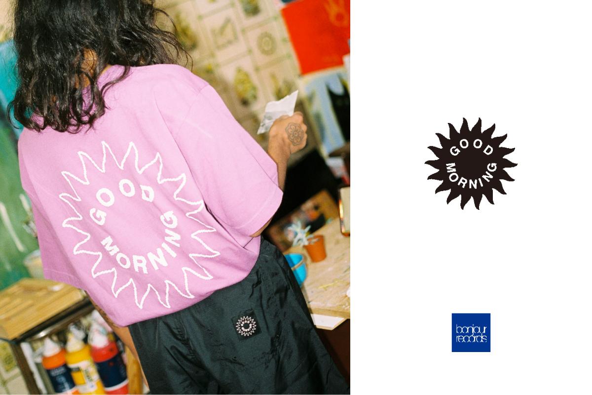 アウター 「Good Morning Tapes/グッドモーニングテープス」 REVERSIBLE POLAR FLEECE ZIP THRU JA GOOD MORNING TAPES（グッドモーニングテープ）の「GOOD