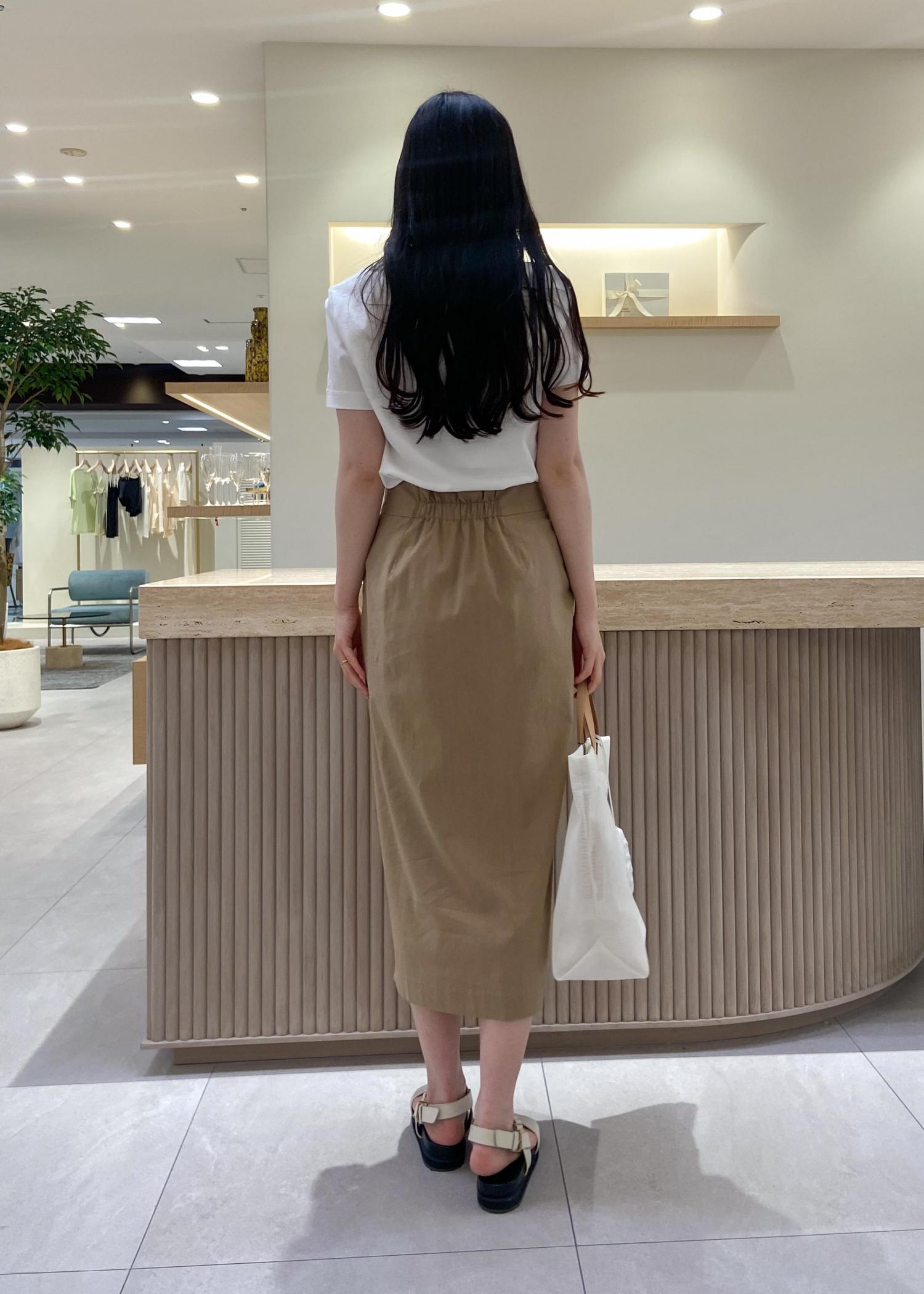 【新品タグ付】ADORE さらさらニットタイトスカート オフ白 3万 匿名配送 ニット配色タイトスカート｜JENNE(ジェンヌ)公式通販：パリ