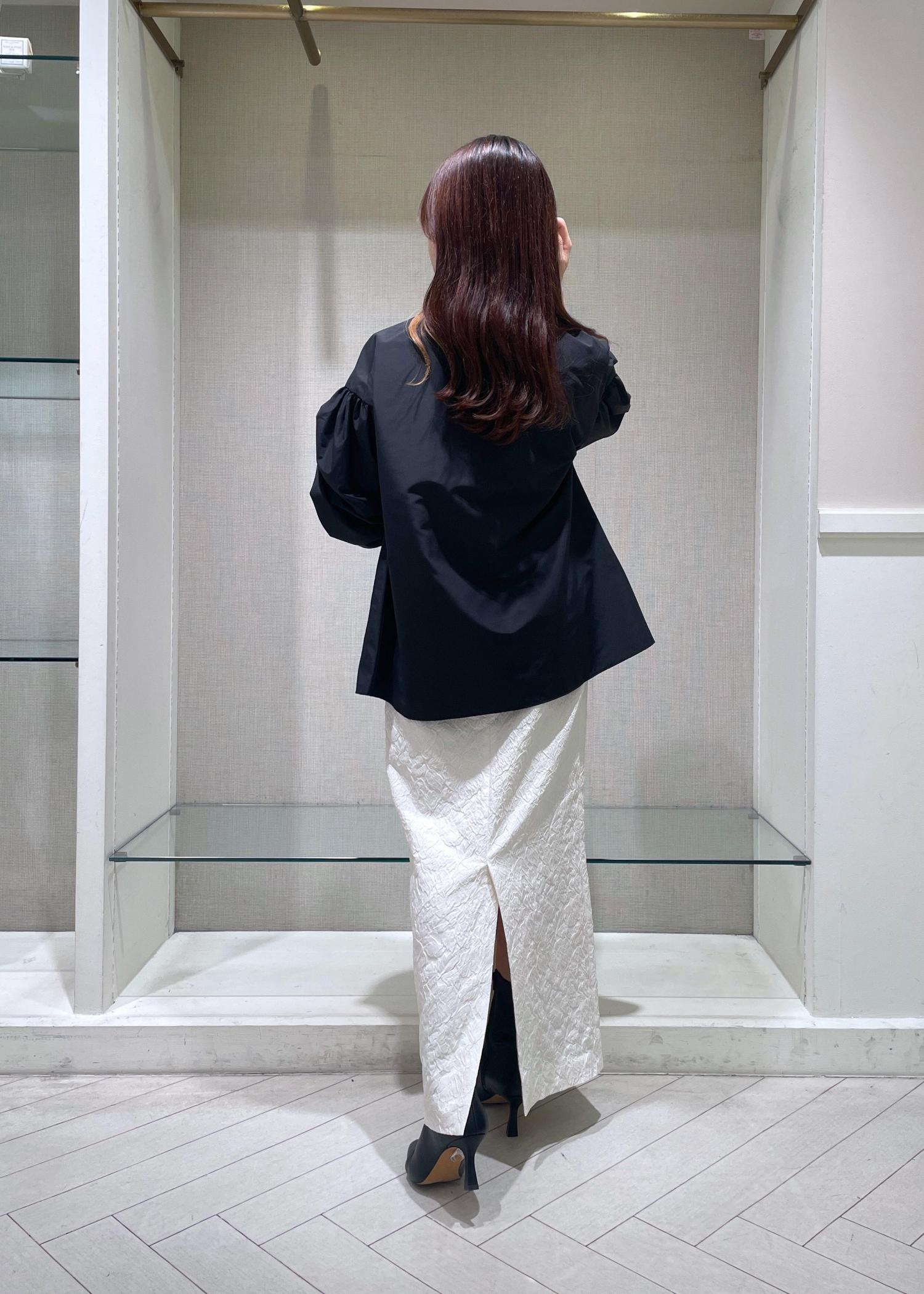 神崎恵さんコラボ　サテンボウタイブラウス　ネイビー CADUNE 新品未使用 神崎恵さんコラボ サテンボウタイブラウス
