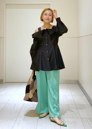 ADAM ET ROPÉ FEMME(アダム エ ロペ ファム) / オフショルシャツ