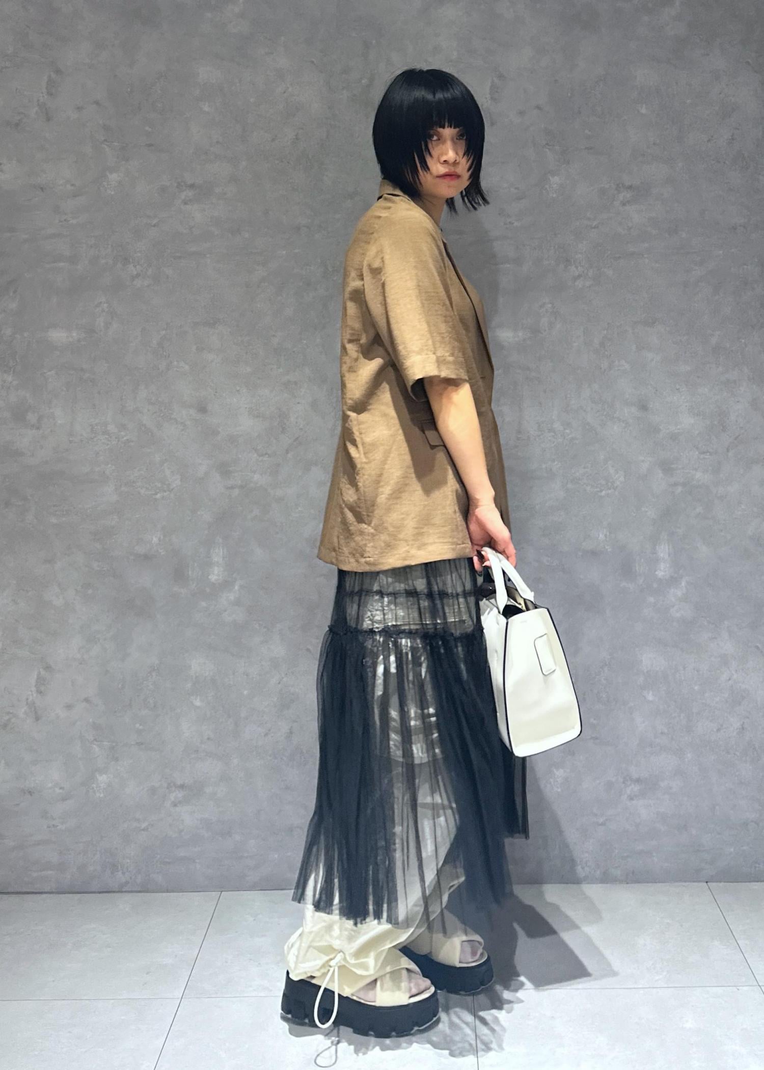 チュールスカート×カーゴパンツのレイヤードコーデ♡ | STAFF STYLING