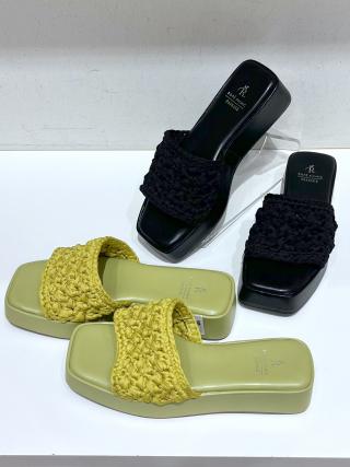 美品　ロシャス ビジュー付き サンダル37 Rochas】クリスタルビジューサンダル サイズ37 - メルカリ
