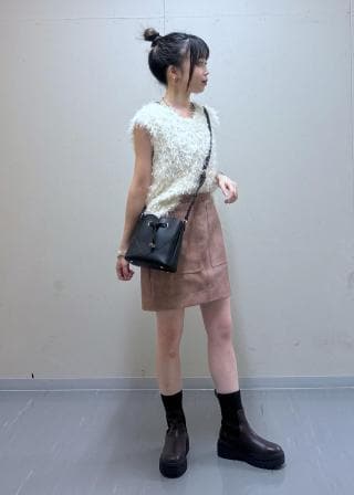 【新品未使用】M7daysリボンヤーンニットトップス ベスト NEW ARRIVAL 08.28(thu) 21:00 START ミックスヤーンならではの