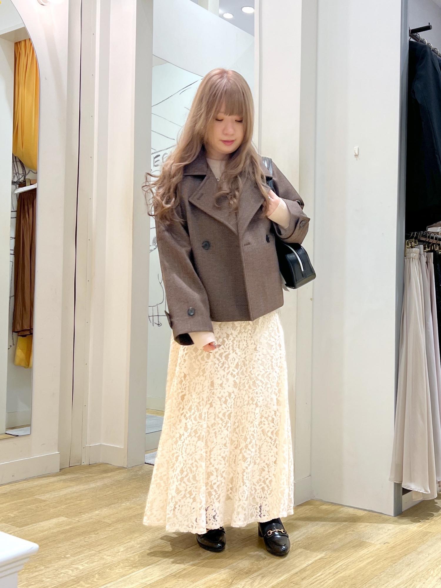 ロゴニット×レーススカート(コート着用) / maimai / ROPÉ PICNIC ｜J  