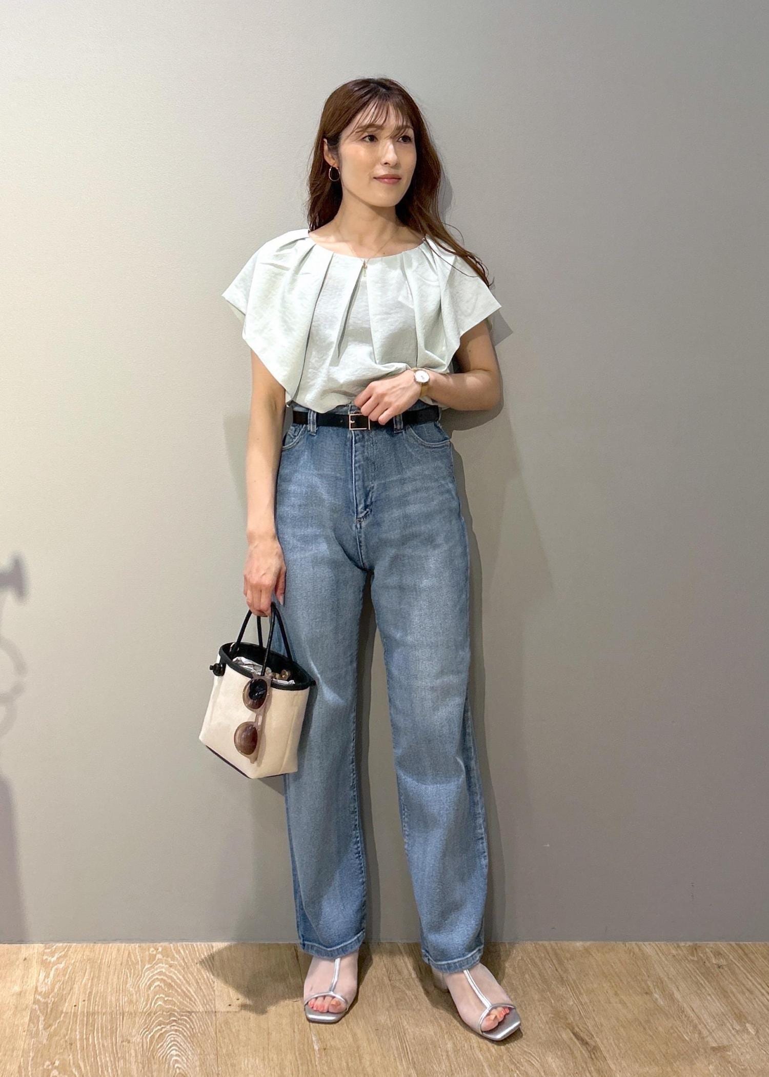 e-zakkamania stores - 【完売品】アパートメントデパートメント デニム ボリュームスリーブブラウス e-zakkamania stores - 【完売品】アパートメントデパートメント