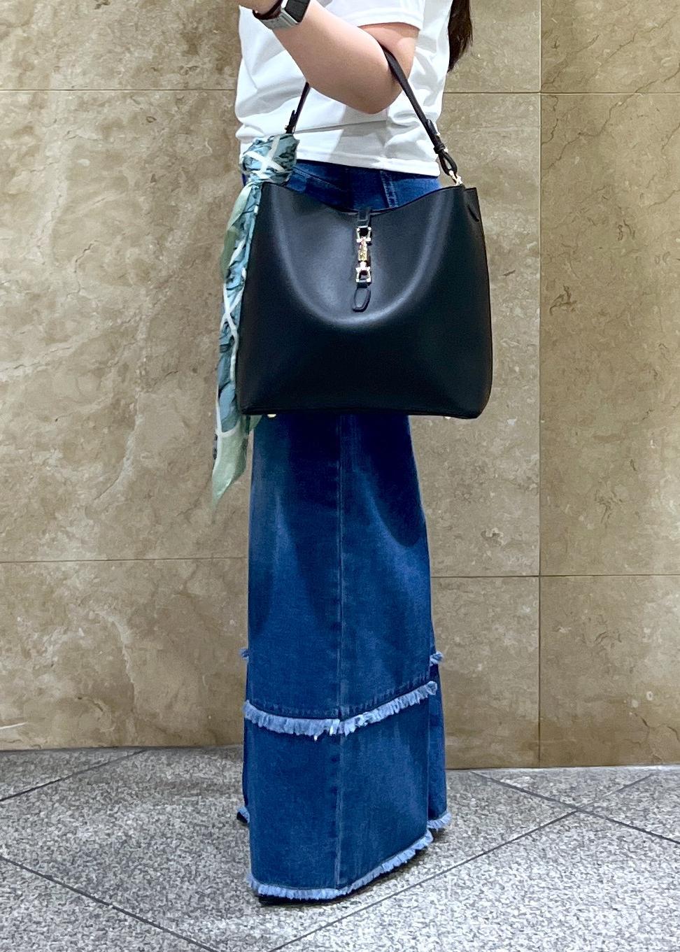 [IRENE アイレネ]切りっぱなし フリンジ デニムジャケッ ト アイレネ - IRENE | Classic Stitch Denim Jecket-Navy-36の通販