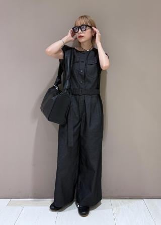 アダムエロペ　ノーカラースリーブオールインワン　新品　ブラック セール】ノーカラースリーブオールインワン（つなぎ