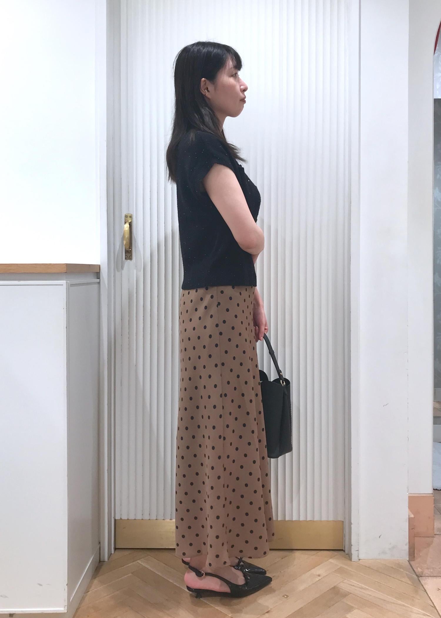 motti様 C5290 コットンニット×カットスカートコーデ ほんのりレトロな千鳥格子柄スカートに ピンクニットで女子力を