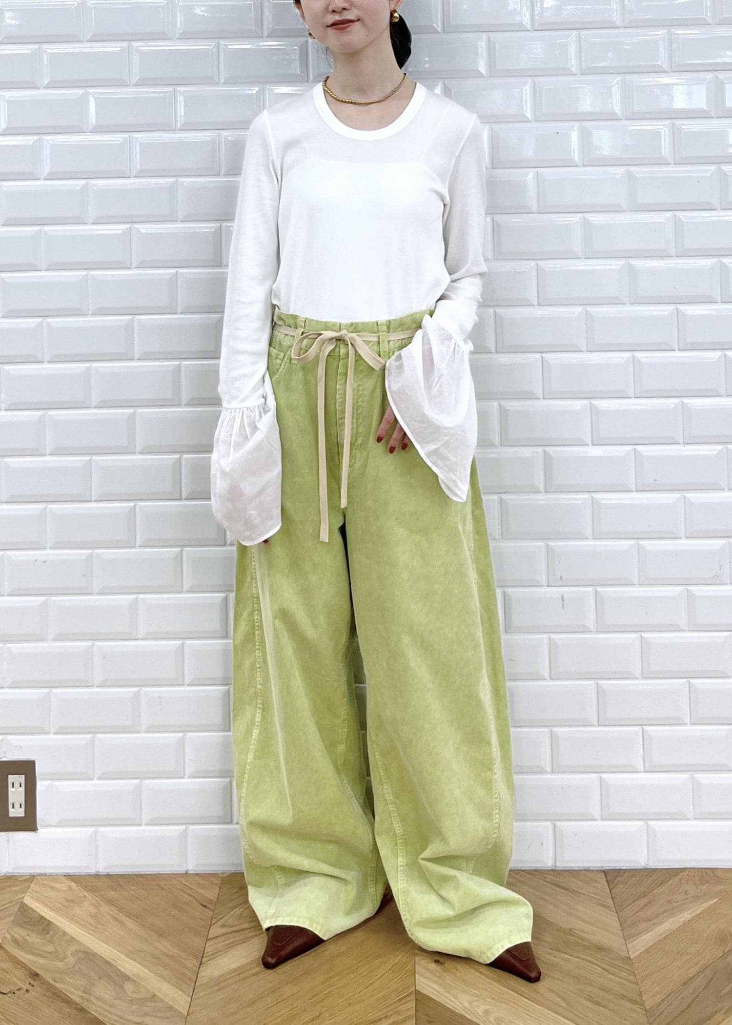 ADAM ET ROPE' ROLLA'S フレア　コーデュロイ  パンツ ADAM ET ROPE´ ROLLA´S フレア コーデュロイ パンツ