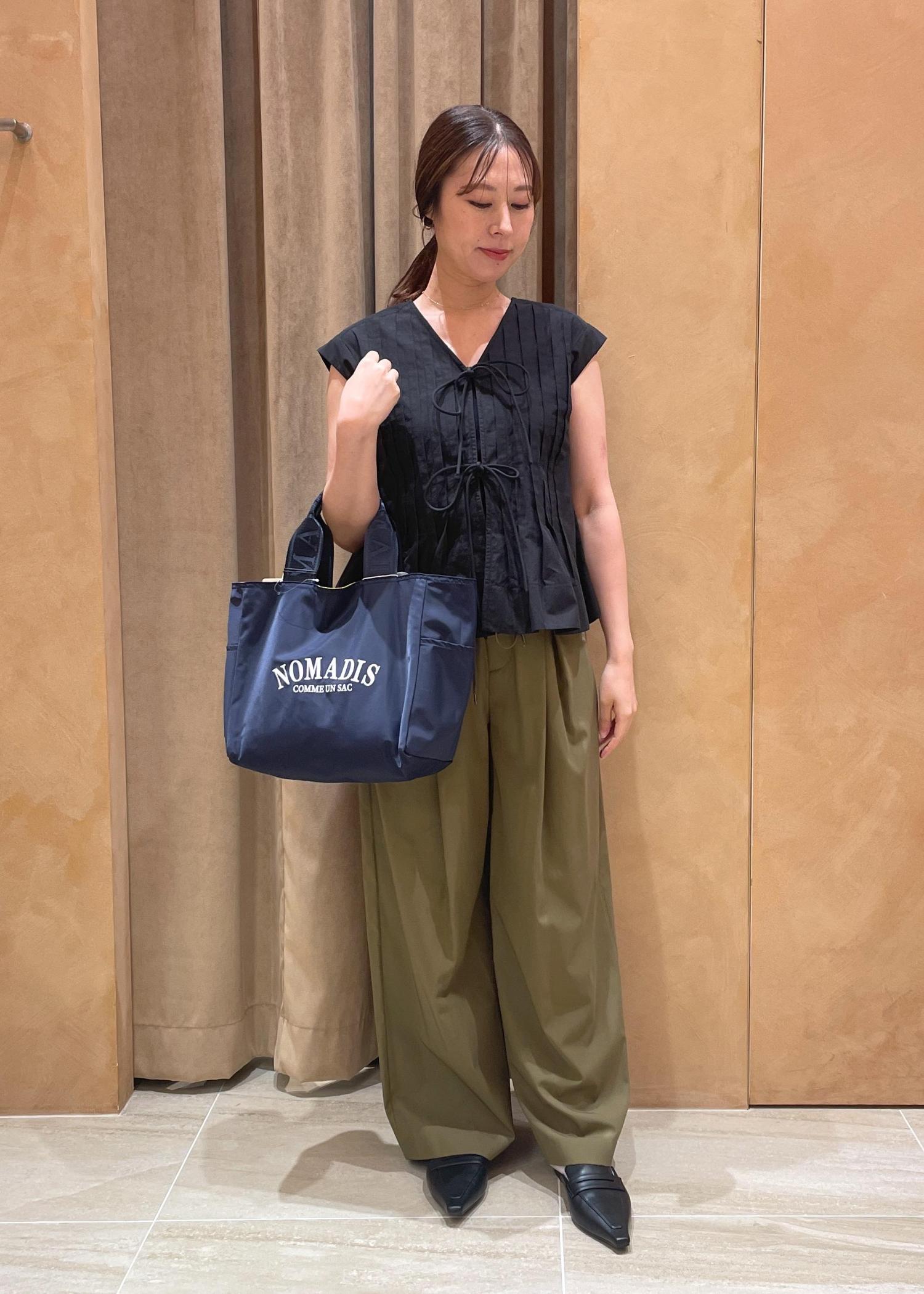 タックフレアジレブラウス / natsumi / ADAM ET ROPÉ FEMME ｜J