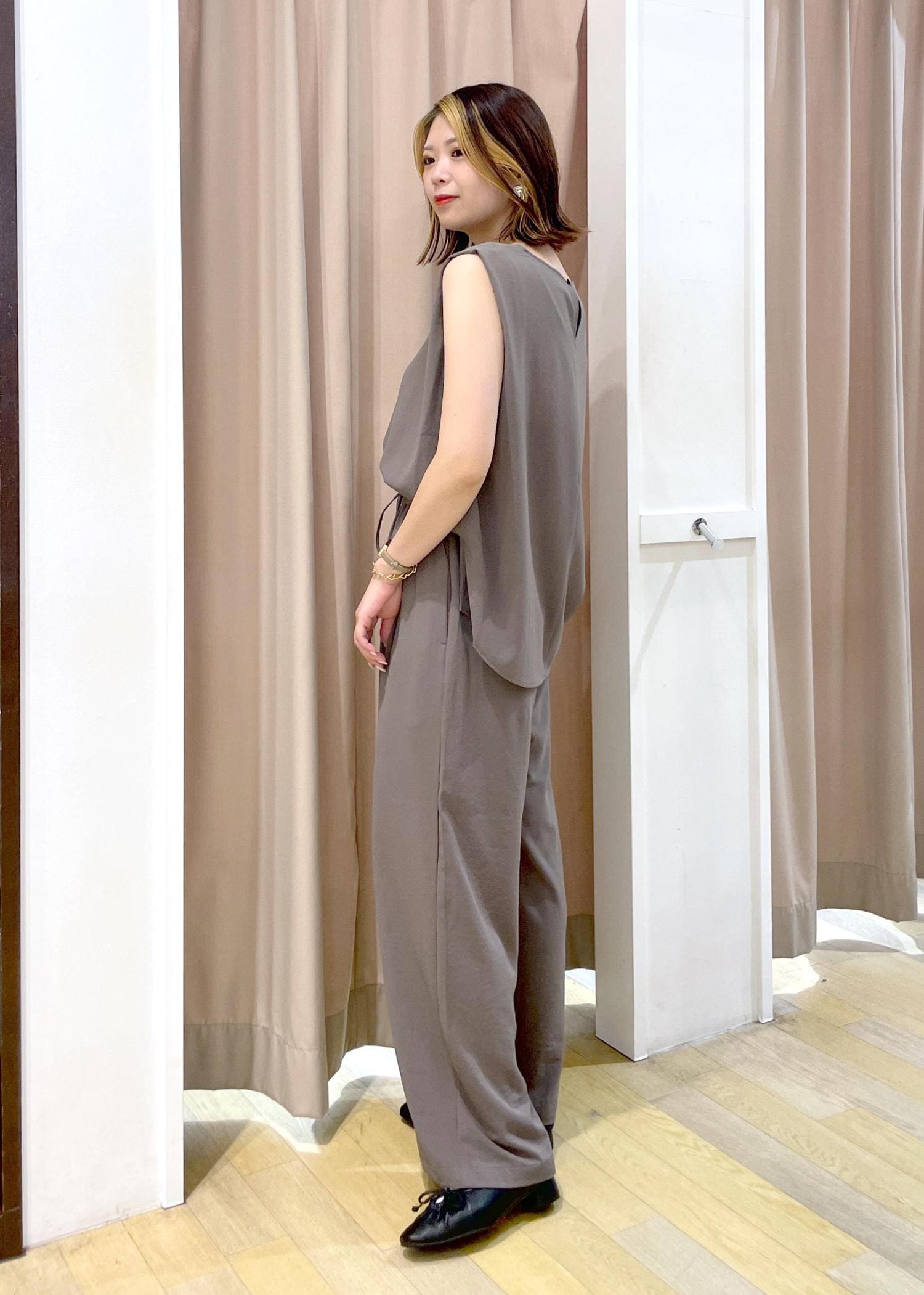 カーキセットアップで秋先取りコーデ / saya / OUTLET ｜J'aDoRe