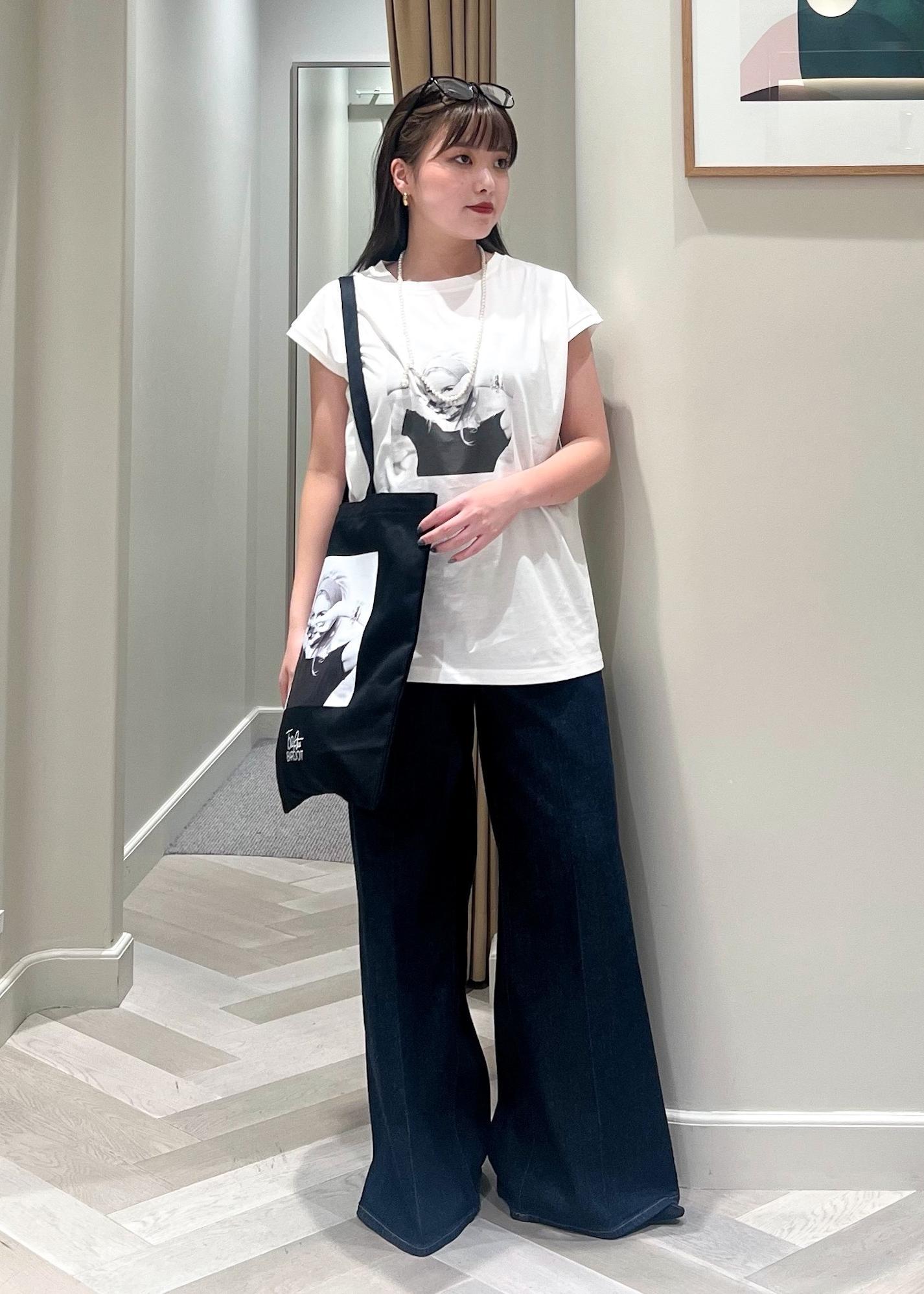 ブリジット・バルドー ティヴァインB.B. 初回限定Tシャツ付き　新品未開封品 ブリジット・バルドー ティヴァインB.B. 初回限定Tシャツ付き