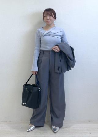 【極美品】ピンクビジューリボン付きスリングバックミュール スリングバック シューズ - ラムスキン、ピンク & ブラック